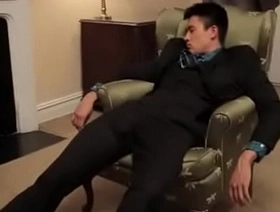 西装帅哥被弄晕 korean gay hard porn