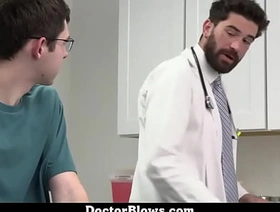 Falsify Injects Patient with Something of His Concede Hormonal Protein - Doctorblows hot gay animated porn