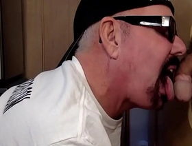 Gloryhole dude enjoys sucking and stroking nice dick sex gay porn korean