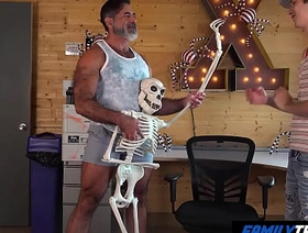 FamilyTwink - Stepdad and Stepson Get Caught Wide in Bait convenient slay rub elbows with Tryst gay porn hot sexy