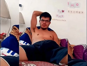 Ven a acariciarme la verga, mi esposa salió y estoy solo en casa porn hot korean gay