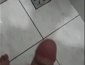 Novinho gozando singapore jc gay porn