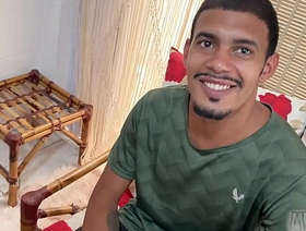 NAMORADINHOS e leiteiros muscle gay porn hot