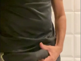 Me exibindo de pau duro chinese vintage gay porn