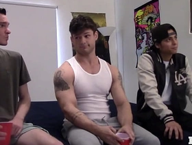 HOLE CRUISIN vietnam boy merry porn