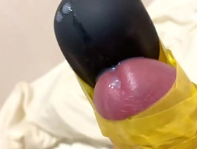 電マをパイパンちんぽに巻き付けてオナニー ちんこ ちんちん malaysia gay porn star