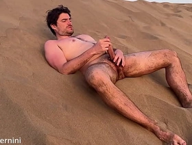 wank on a public unembellished beach to the fullest extent a finally a friend is filming me eishin japan gay porn