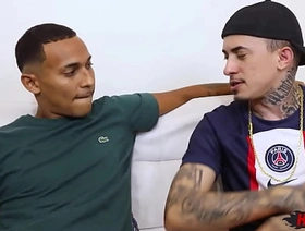 Pirocudo fodendo as passivas gostosas hot gay porn beard