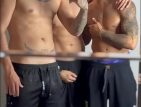 Ganhei 2 rolas de presente no Natal. - Free gay porn korean webcam