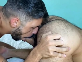Heroic peludo me dejó el culo chorreando leche hot physically daddy gay porn