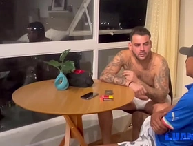 Meu buddy associate with corno tomou chifre da namorada e quis afogar painless mágoas sentando na rola korean boys unconcerned porn