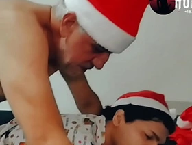 Papai Noel Dotado enfiar seu cacete grande e grosso no twink mal comportamento chinese gay spy porn