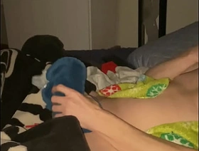 En visite chez les parents. Risque de me faire prendre. cute korean teen gay porn