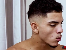 Fodendo o rabudo ninfeto faction do meu amigo? gay porn korean ass