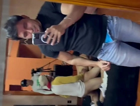 Cuando mi compa me pide prestada mi casa para follarse un culito les digo que va, pero si me dejan ver japan jin uncaring porn