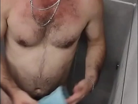 Um banho gostoso cheio de tesão. japan gay vintage porn