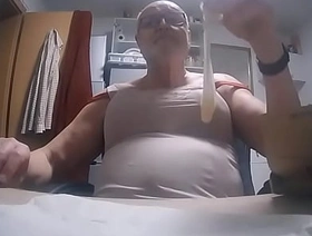 3 x Sperma aus gefülltem Kondom geschluckt taiwan couple gay porn