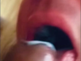 HOT VENEZUELAN  CUMSHOT IN SURFERS MOUTH teen elated porn chinese