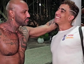 SAFADA MADRINHA gay porn massage asian