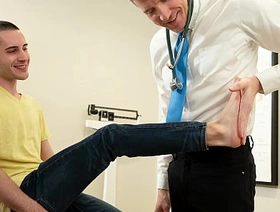 Lilliputian Guy Had to See eradicate affect Big Man Again for Some Intimate Game - Tinytwink gay porn indonesia sangetods.net