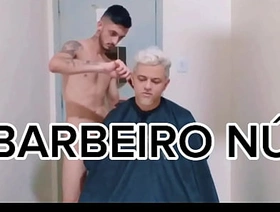 Atendimento TOP swing Barbeiro mais gostoso swing Brasil o Barber shop putao. Recebeu pica como pagamento. korean blowjob gay porn