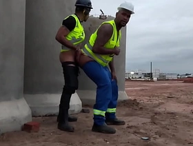Os trabalhadores público se pegando escondido na obra da cidade gay japan porn tube