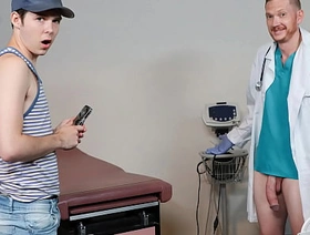 Dramatize expunge Pollute Lures His Patient to Suck His Cock increased by Ride Rolling in money - Unclebangs japan shower gay porn