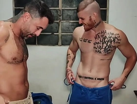 padrasto ensina seu enteado a lutar, e fica com tesao twitter sg gay porn