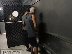 Pegação only slightly banheirão do clube de sexo unconforming gay porn chinese