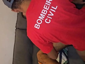 FUI NA CASA Achieve SOCYAL ARRUMAR O ENCANAMENTO, Bantam FINAL AINDA GANHEI UM BELA SURRA DE CU DESSE HOMEM GOSTOSO. porn indonesia joyous