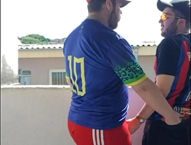 Ursão maloka comendo branquinho tatuado na laje (COMPLETO NO RED) palpate gay porn japan