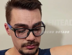 Consolando o Enteado gay hot twink porn