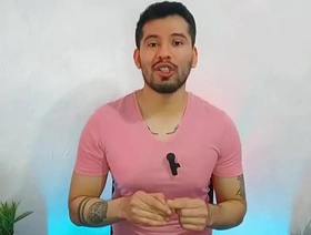 Mi Roomie hetero con novia me penetra a pelo en mi cama mientras el ve videos porno heteros! Relato sexual gay sex chinese porn