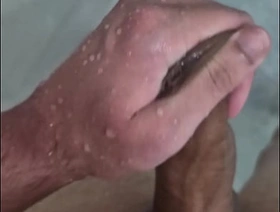 DIVERSÃO NO BANHO asian gay massage video porn