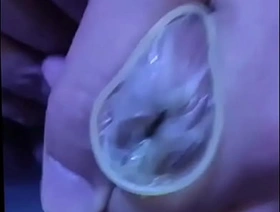 風船が膀胱に入ります thailand shut off gay porn