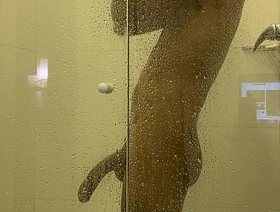 negro roludo no hotel sozinho esperando pra comer um cuzinho hot black hunk cheerful porn