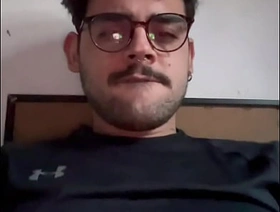 MOSTRANDO O RABÃO E LEITANDO   cum and ass porn gay jap