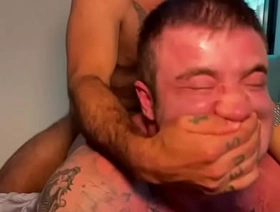 Eu e o Pauzudo do Cawboy do Marcelo Debian fizemos uma Dupla Pentração no Blessed Boy e enchemos de Leite o Rabo dele korean gay hardcore porn