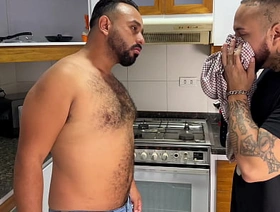 Gordo Peludo Vergon Preña el culo Blanco de Scoty Brayan fat korean gay porn