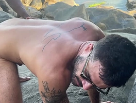 Fernando Brutto dando gostoso na praia de Abricó hot gay porn young