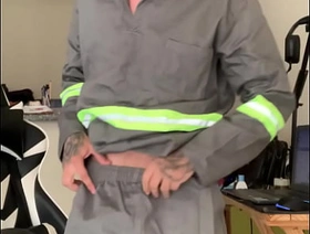 Provocação do macho trabalhador hot gay brother porn