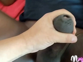 Esses gays querem foder e eles sabem que o sexo interracial é o melhor. gay korean solo porn