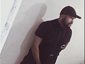 Câmera filma segurança se masturbando japan gay porn sleep