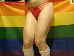 Avant-garde anal insertion with sospension with an huge pumpkin (faggot version) luring thailand gay porn