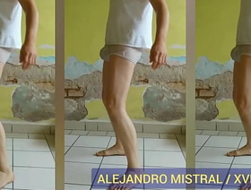 Hombre gay bailando en ropa interior blanca mojada Trusas Calzoncillos calientes ALEJANDRO MISTRAL hot animation gay porn
