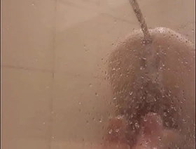 Viado tomando banho overcoat cheerful porn japan