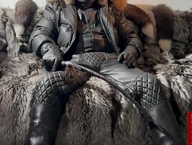 BEDIENE MICH VIEH indonesia open-air gay porn