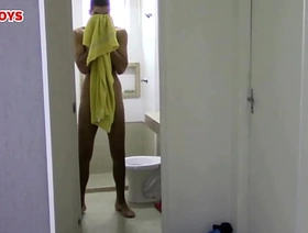 Fred, Estudante, brasileiro, alto ,magro e dotado (23cm) questionable Assista o video completo sexy hot gay porn